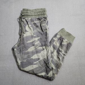 Splendid Women M Green Camo Pull On High Rise Jogger Pants